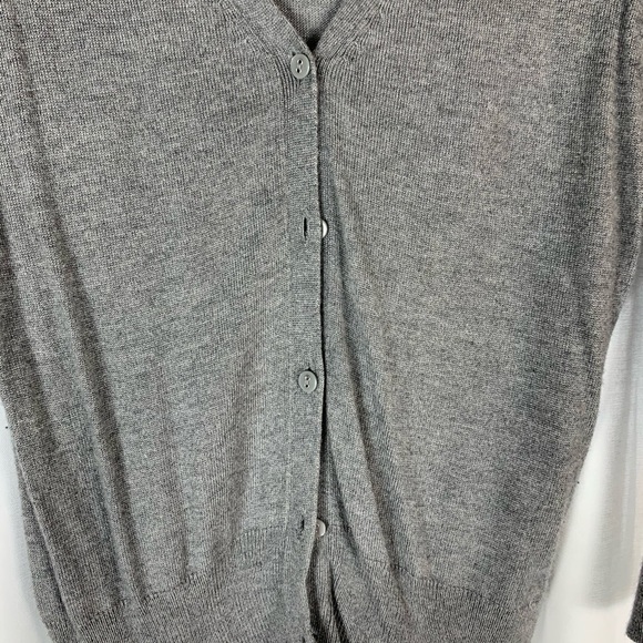 V-neck sweater - Picture 2 of 3